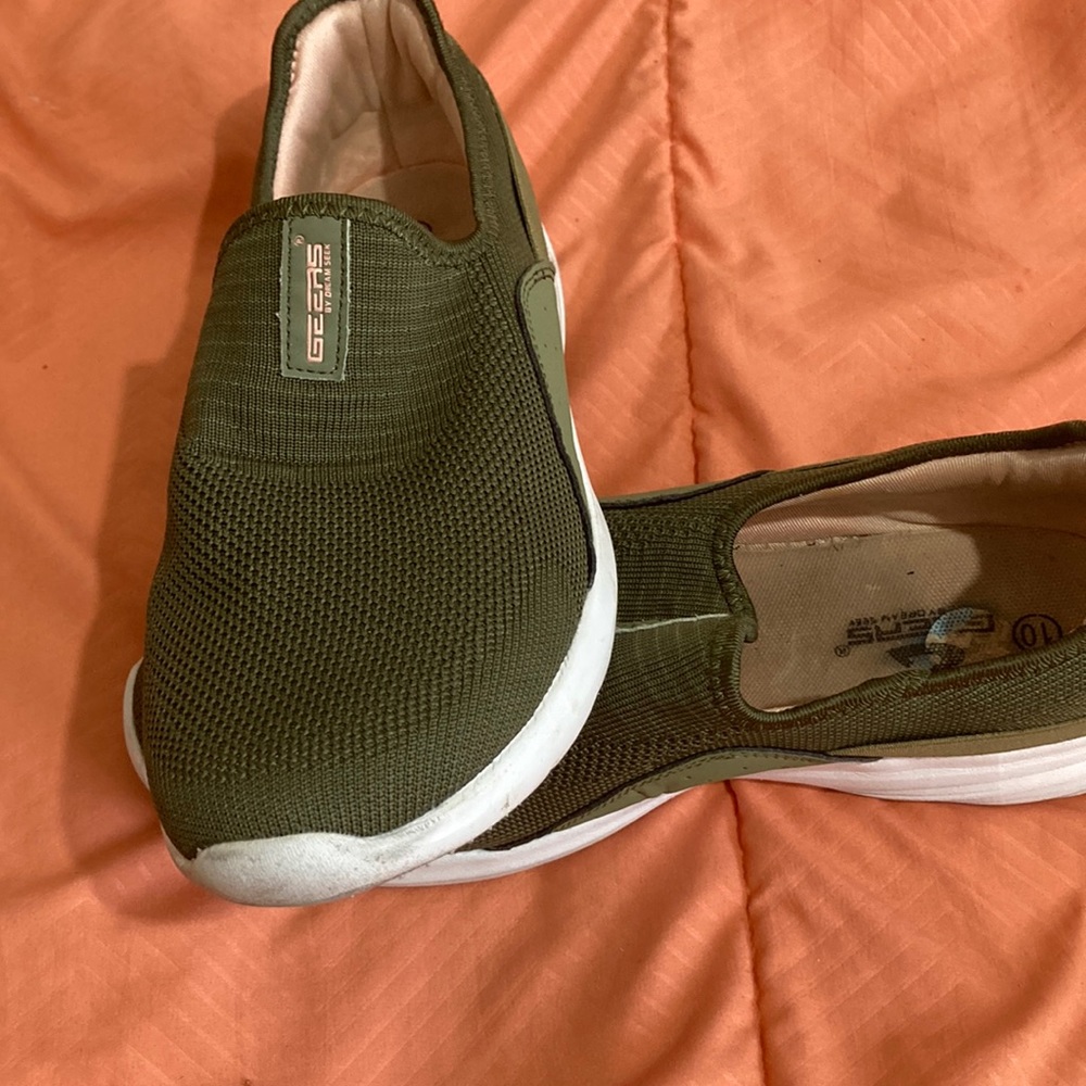 Gear Sneakers Olive Color